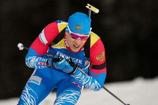 Эдуард Латыпов, российский биатлонист, надеется по итогам сезона выйти в ТОП-3